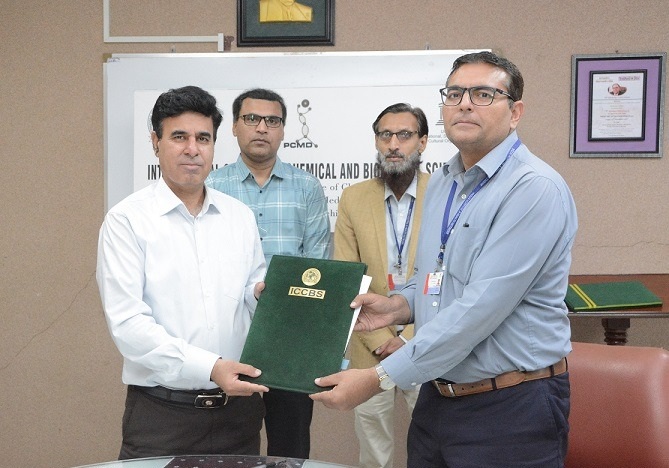 ICCBS–Karachi University and Indus Hospital Sign MoU