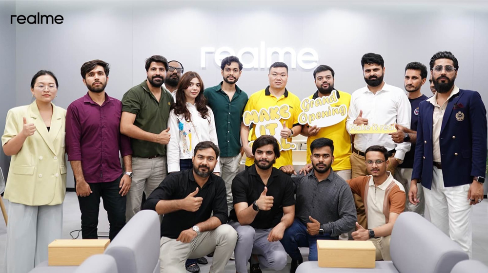 realme Revolutionizes Retail in Pakistan with Country’s First Combined Sales and Service Store; realme C71 Sells Out on Launch Day