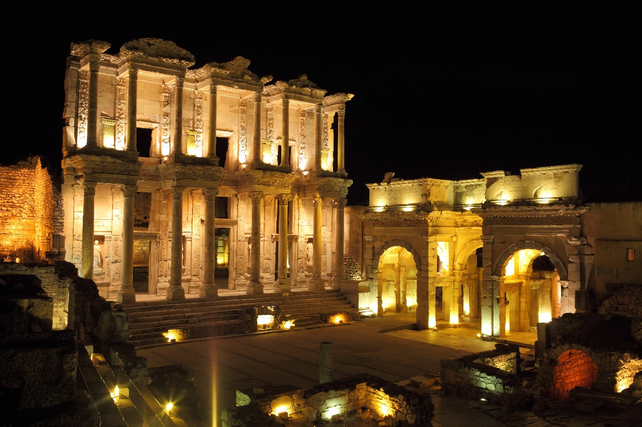 Türkiye’s Night Museums Project Opens 27 Historic Sites for Nocturnal Visits