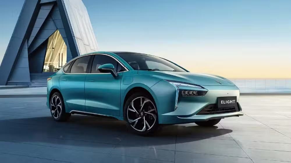 JMEV Elight Set to Make Waves as Pakistan’s Latest All‑Electric Sedan