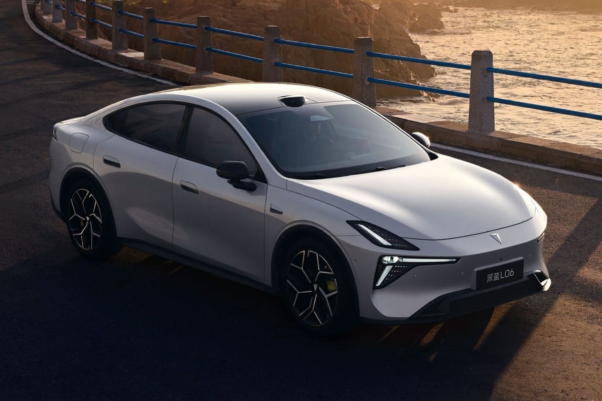 The move is expected to have positive implications for the local economy, preserving jobs and maintaining the region's status as a critical hub for automotive manufacturing. With this expanded capacity, Changan is well-positioned to further challenge both domestic and international rivals, solidifying its role as a dominant force in the new era of automotive manufacturing. About Changan Automobile: Changan Automobile is a prominent Chinese state-owned automobile manufacturer headquartered in Chongqing. A key player in China's automotive industry, Changan is known for its extensive range of passenger cars, SUVs, and commercial vehicles, and has made significant investments in the research, development, and production of new energy vehicles.