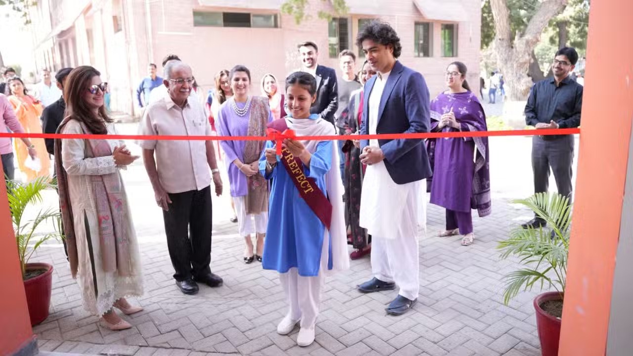 Mobilink Bank Empowers Girls’ Digital Education by Solarizing Zindagi Trust’s Digital Arts Lab in Karachi