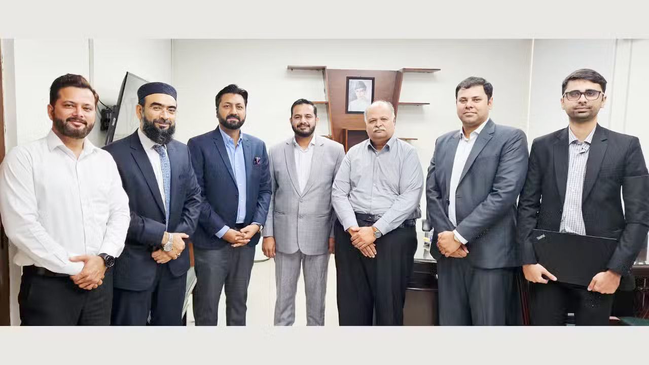 Pakistan’s First Shariah-Compliant Raast QR Payment Gateway Launched as aikPay Accelerates Digital Payments