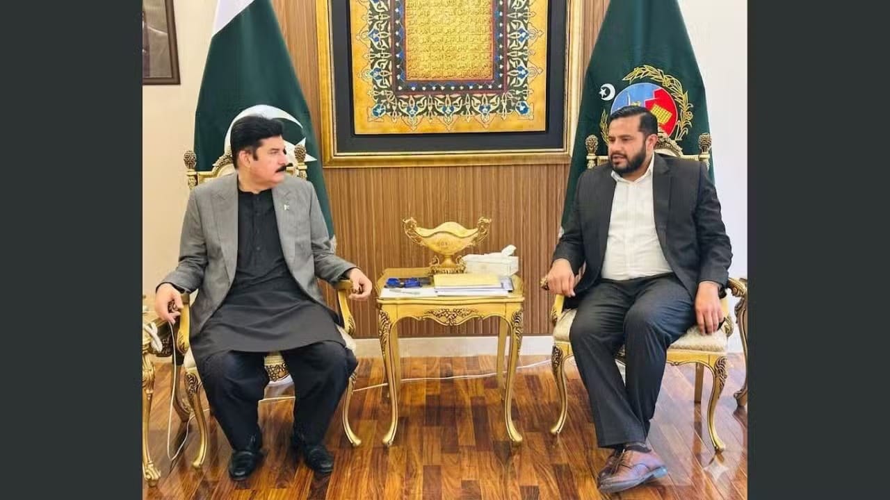 Aik by BankIslami Leadership Meets KPK Governor to Promote Financial Inclusion Across the Province