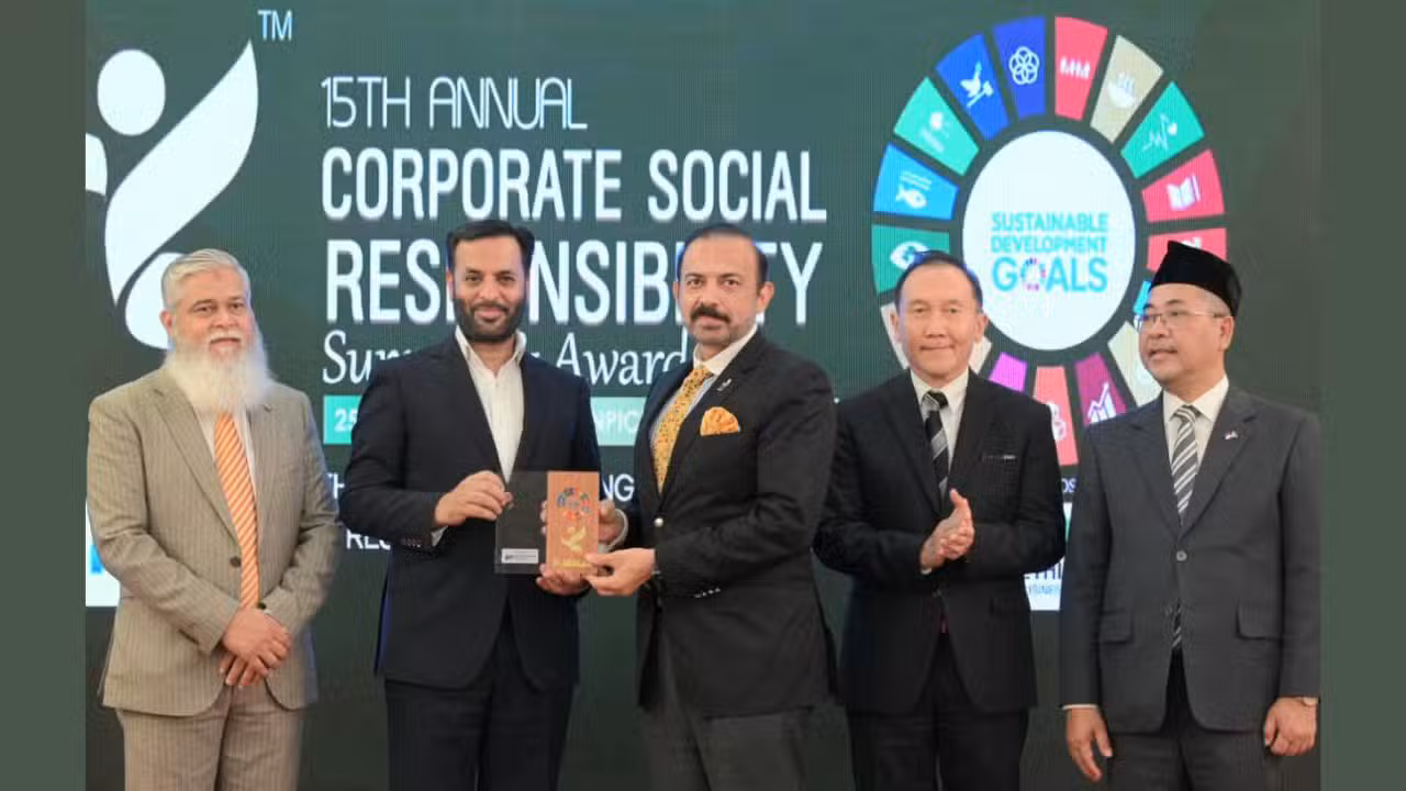 Coca-Cola Pakistan Recognized with Two Sustainability Awards at International CSR Summit