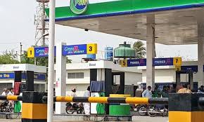 Pakistan Secures Petrol Shipments for April but No Relief in Fuel Prices Yet