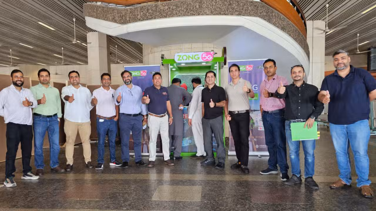 Zong Launches 5G Customer Facilitation Desk at Lahore Airport