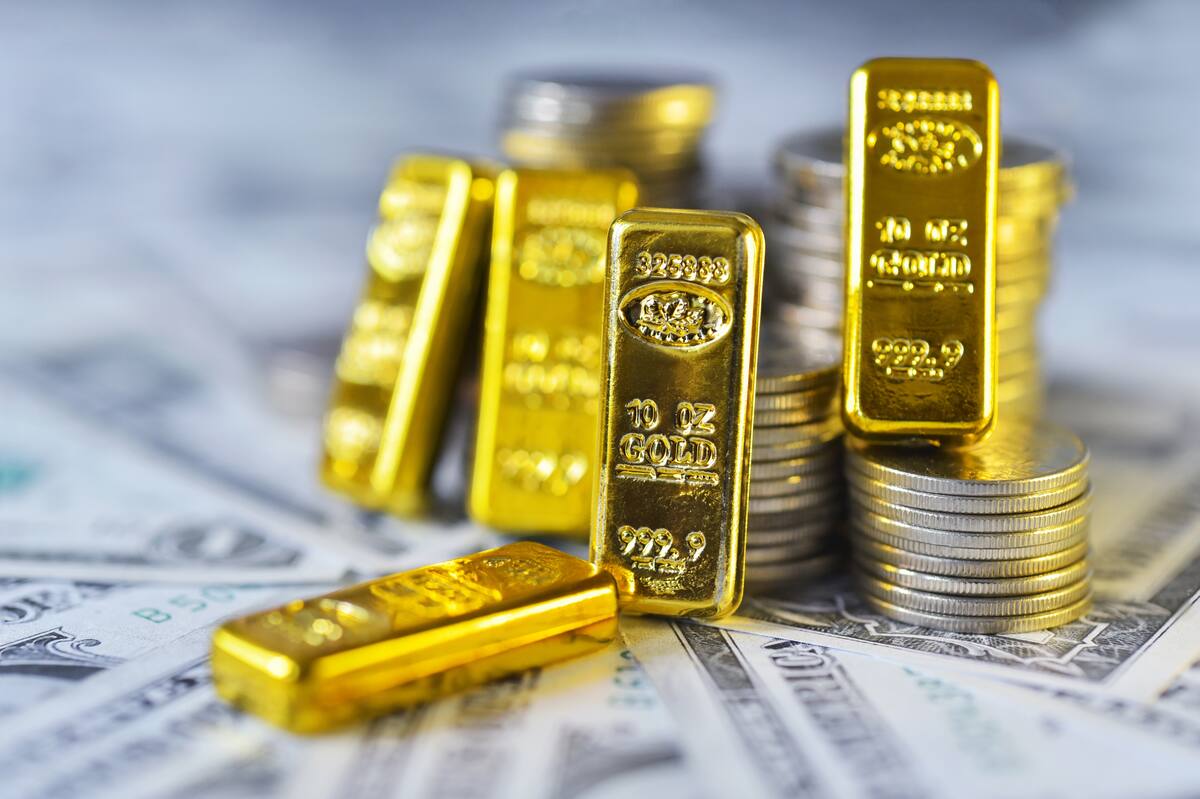 Gold Slips to $4,061 as Iran Conflict Lifts Oil Prices and Rate Hike Odds Rise